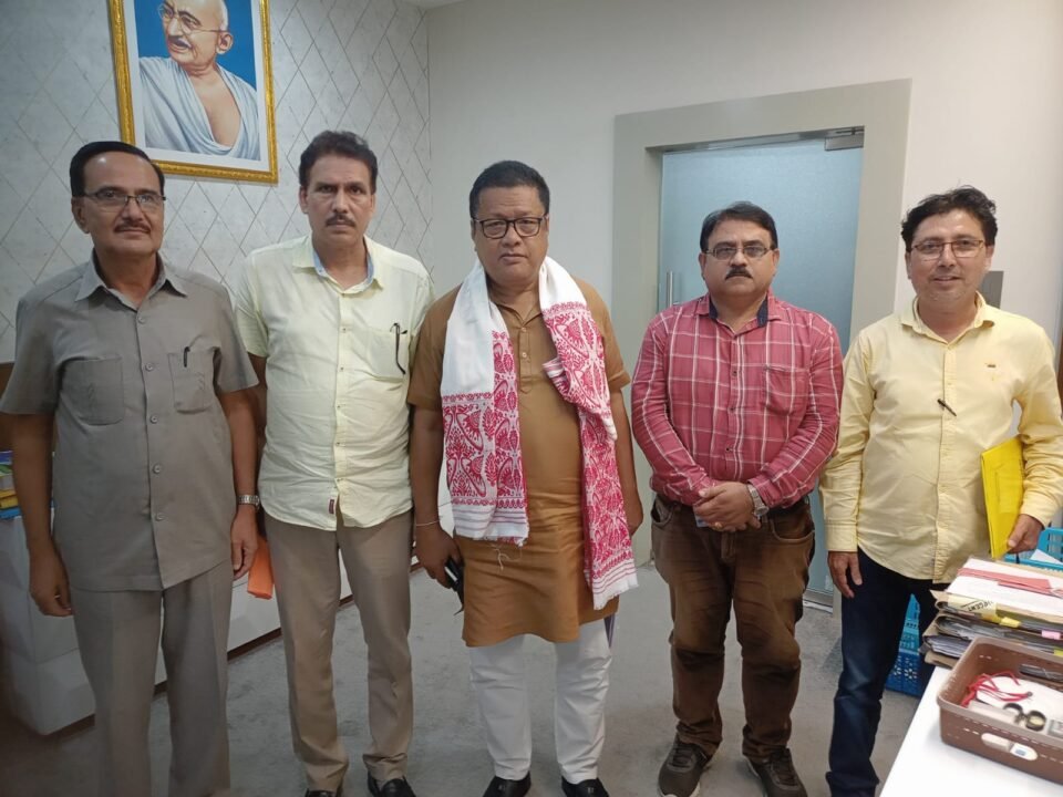 ANSS delegation calls on Education minister