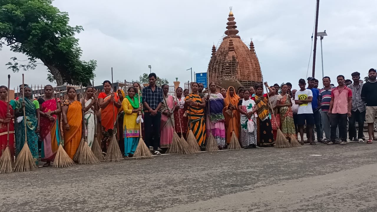 Safai workers halt work for fifth day in Sivasagar