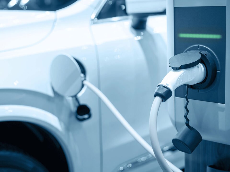 WBSEDCL invites bids to install 205 EV charging and battery swapping stations in PPP