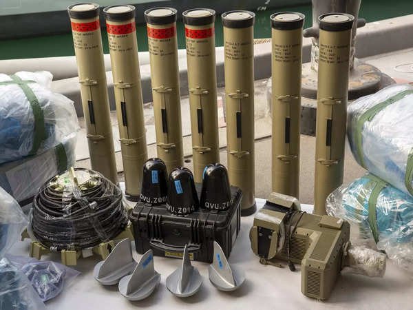 British navy seizes Iran missiles, parts likely Yemen bound 1