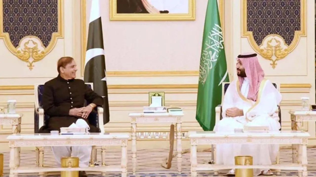 Pakistan, Saudi Arabia expected to sign deal for USD 2bn deposits after Eid 4TH LEAD
