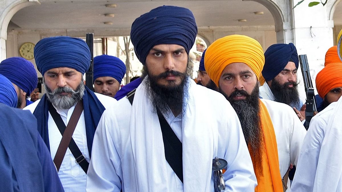 Police search for Amritpal Singh expanded to deras in Hoshiarpur 5th