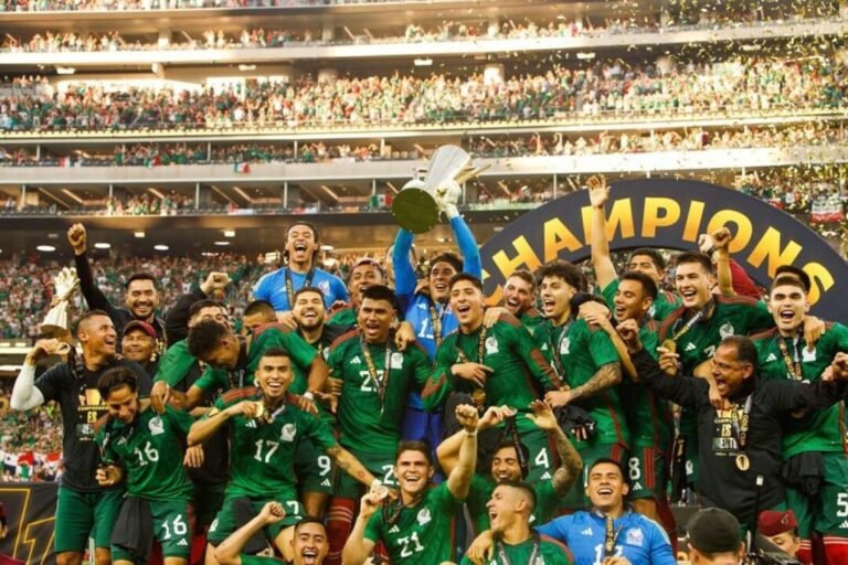 Mexico beats Panama 10 in CONCACAF Gold Cup final as Giménez scores