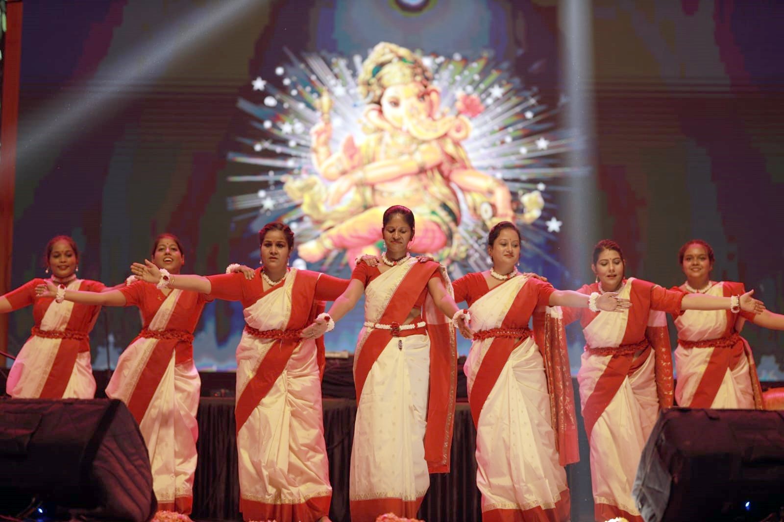 Dandiya And Garba Dance In Guwahati Elevate Navratri Celebrations - The ...