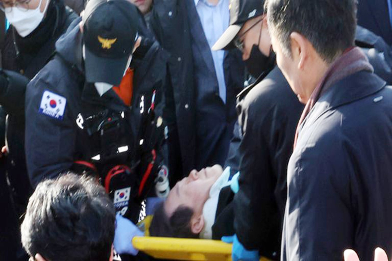 South Korean Opposition Leader Is Stabbed In The Neck By A Knife ...