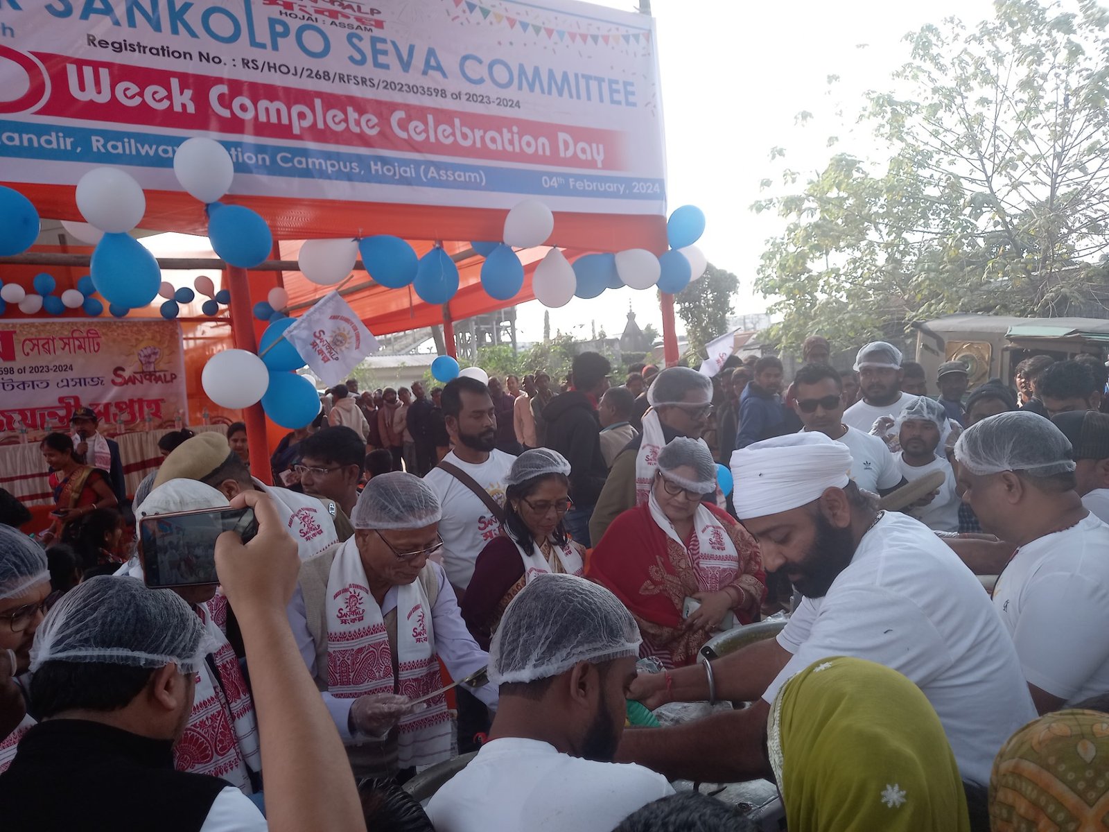 thumbnail_Amar Sankolpo Seva Committee celebrates 50 weeks of meals distribution