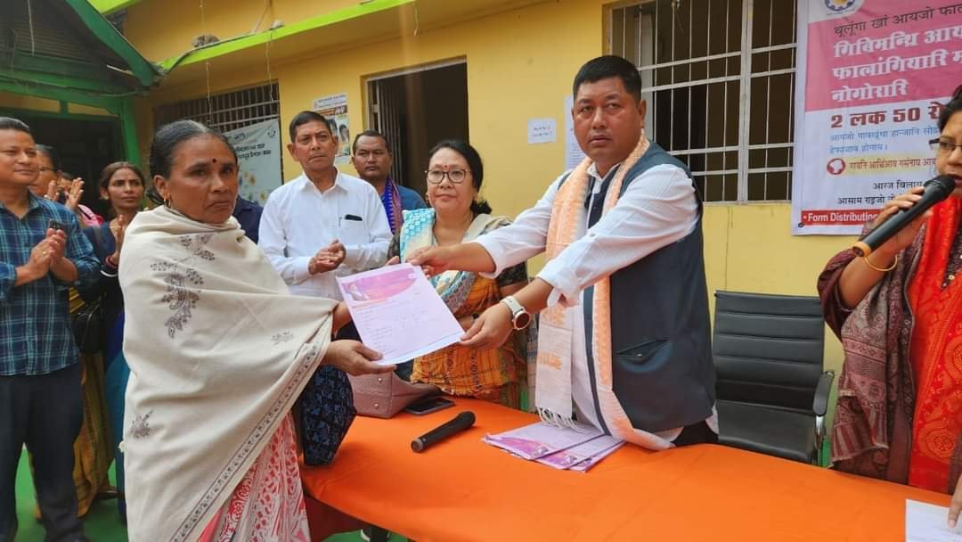 MLA Lawrence Islary distributes Mukhyamantri Udyamita Abhiyan forms MLA Lawrence Islary distributes Mukhyamantri Udyamita Abhiyan forms