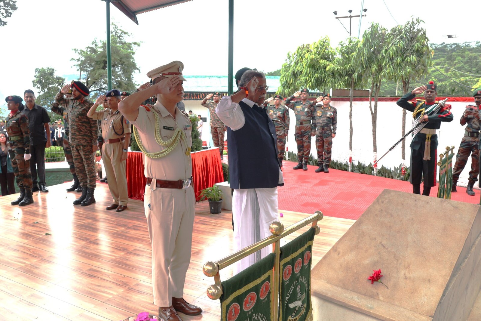 Nagaland guv pays tributes to Capt Kengurüse on his 25th memorial day