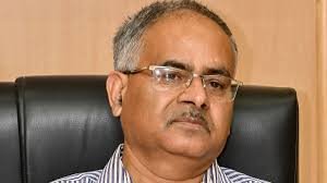Parents’ fascination with English-medium schools no less than suicide: NCERT chief download (17)
