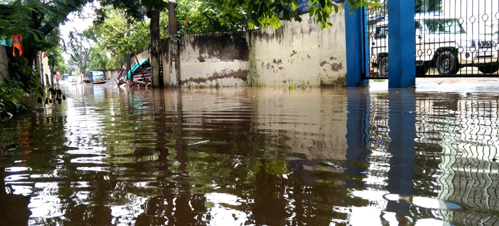 No let-up in state flood scene, Amit Shah assures all help