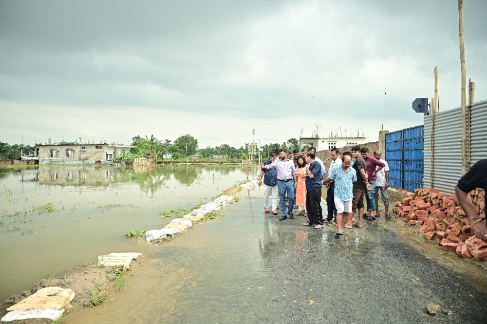 Overflowing Kolong river threatens Nagaon