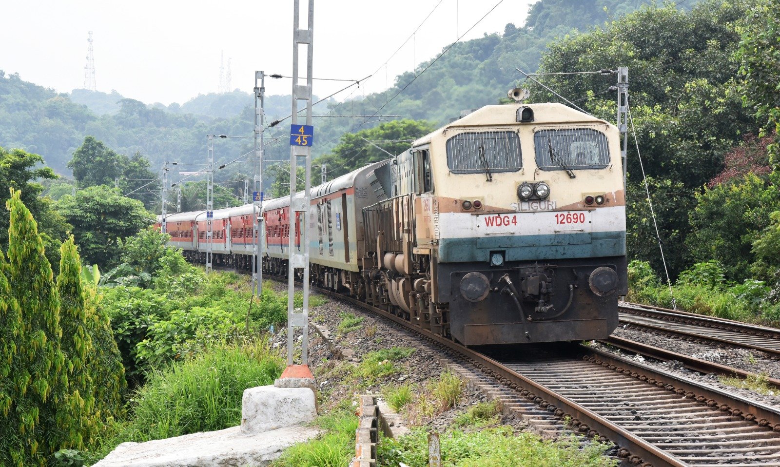 Extension of periodicity for special trains to ease passenger rush