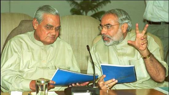 Former-prime-minister-AB-Vajpayee-with-Narendra-Mo_1735103839787