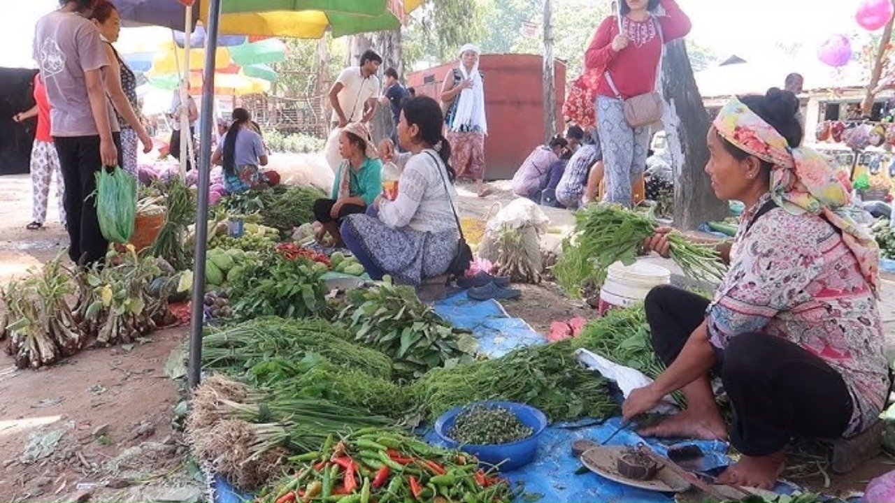 Vendors oppose ban on weekly markets in Itanagar