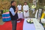 CM Pema Khandu, Dy CM Chowna Mein pay floral tribute to late mother of Taba Tedir