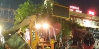 Anti-encroachment drives conducted in Howrah, Sealdah rail stations