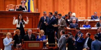 Romania’s pro-European coalition collapses after prime minister fails no-confidence vote