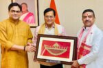Sarbananda Sonowal discusses Rs 19,209 cr investment plan with Suvendu to boost Bengal maritime sector New Project(3)
